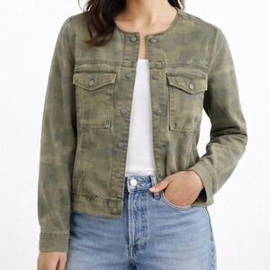 Lucky Brand Women’s Camo Utility Jacket Sz S 100% Lyocell Snap Front Lightweight